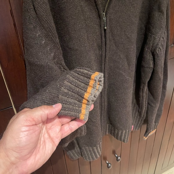 Sweater - Picture 2 of 5